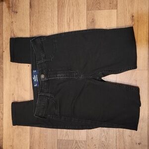 EUC jrs "Hollister" black high rise jean jegging